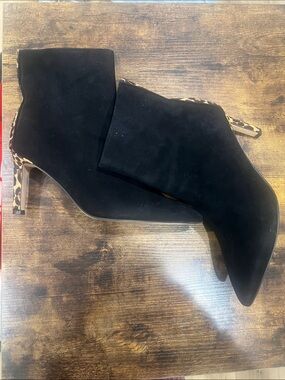 Nine West Black Suede Ankle Boots with Leopard Heel Trim